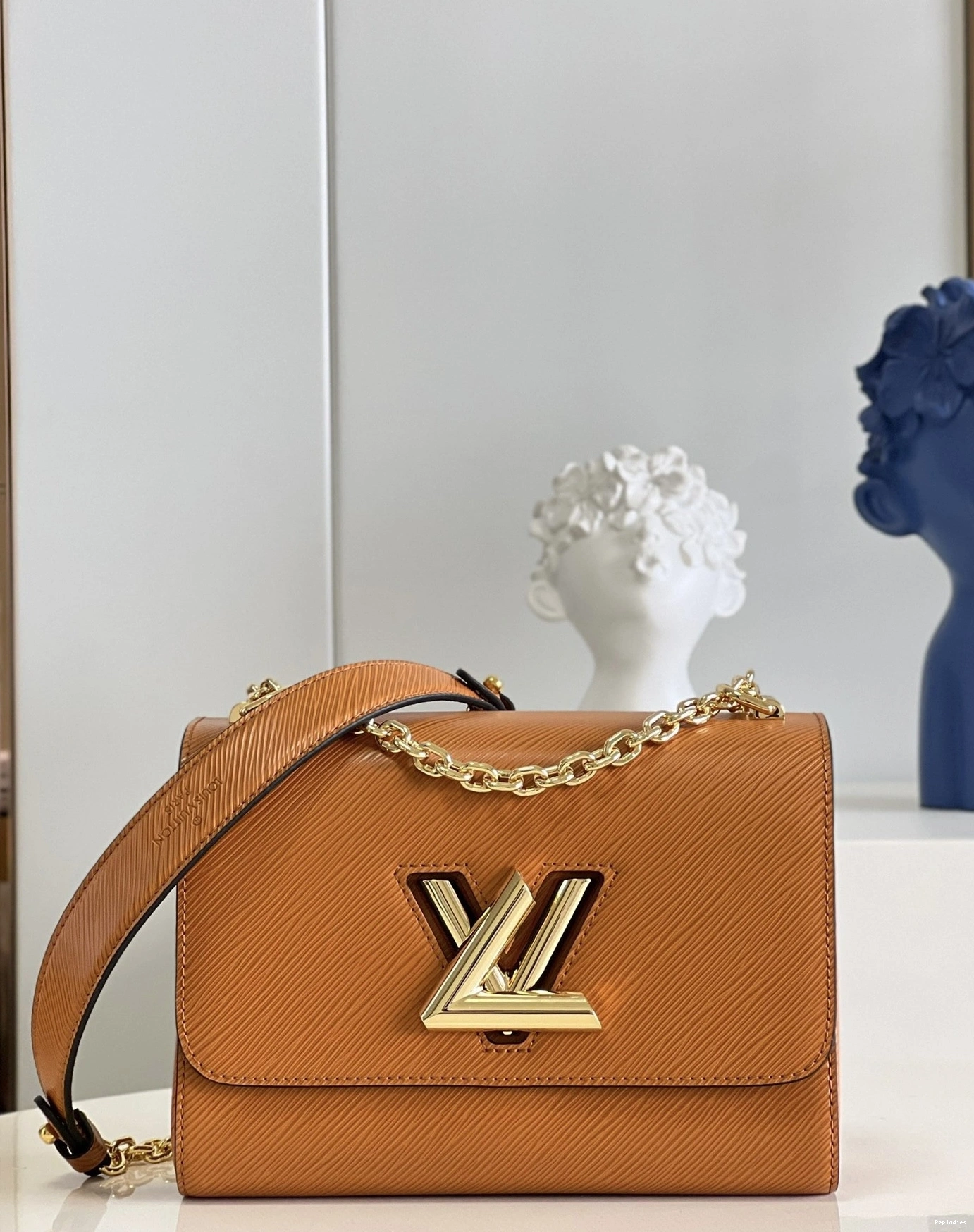 Cheap MM VUITTON TWIST LOUIS 0727